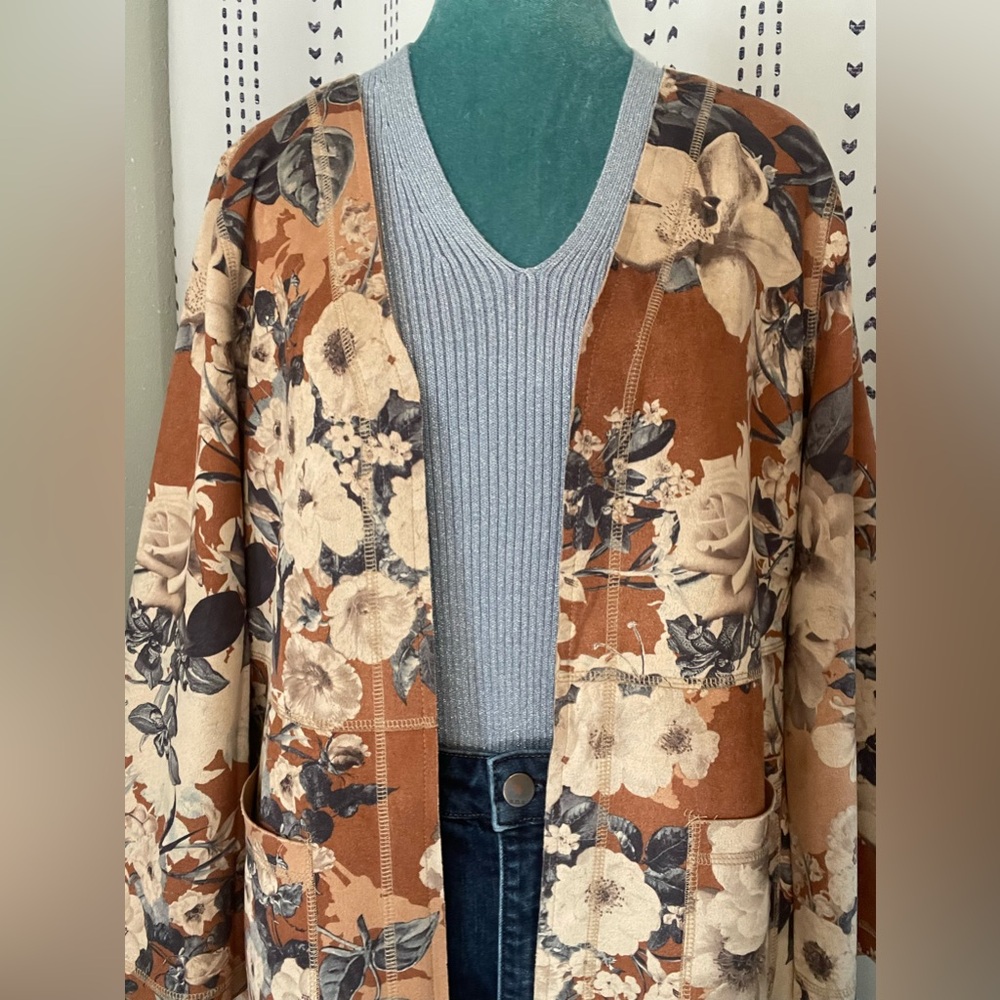 Floral Brown and Cream Coat - Picture 4 of 4